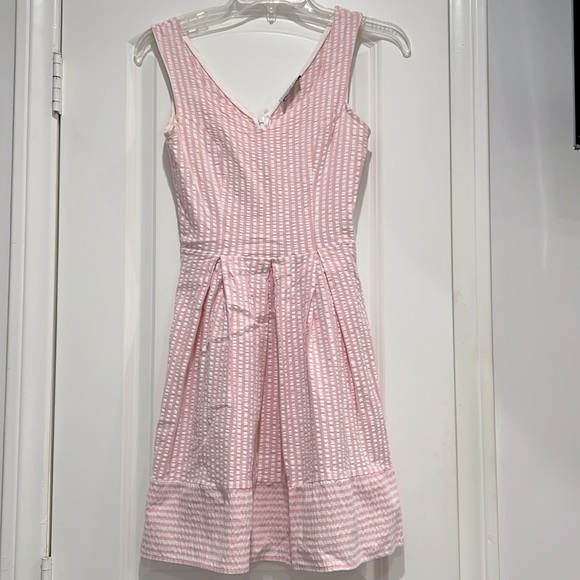 🫶🏼Adorable Light Pink and White Striped Dress in Size Small - Picture 1 of 7